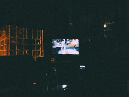Crafting Memorable TV Viewing Parties for Seniors