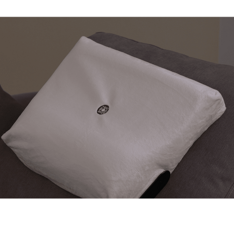 Experience the best sleep of your life with our tinnitus-fighting white noise sound pillow